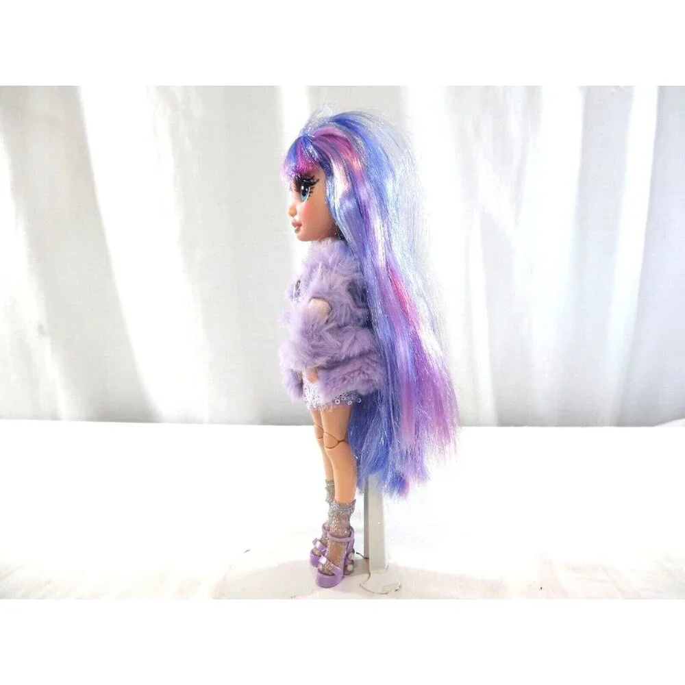 Rainbow High Cheer VIOLET WILLOW Purple Fashion‎ Doll
